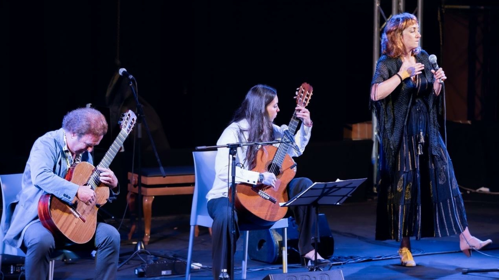 09. trio